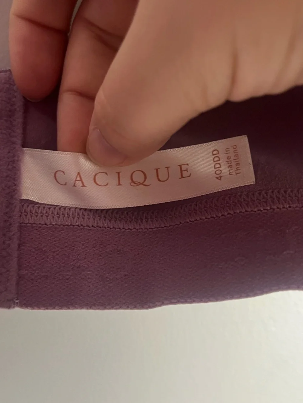 Cacique bra lightly